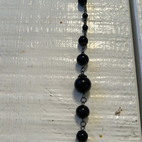 Black beaded necklace - Picture 3 of 3
